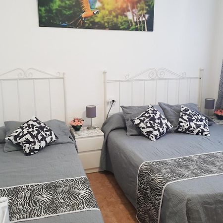 Hostal Diaz Madrid Chambre photo