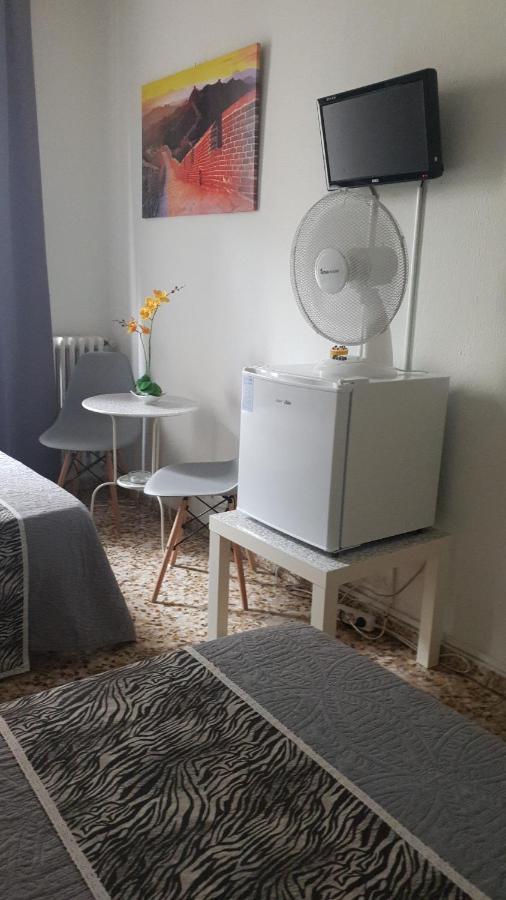 Hostal Diaz Madrid Extérieur photo
