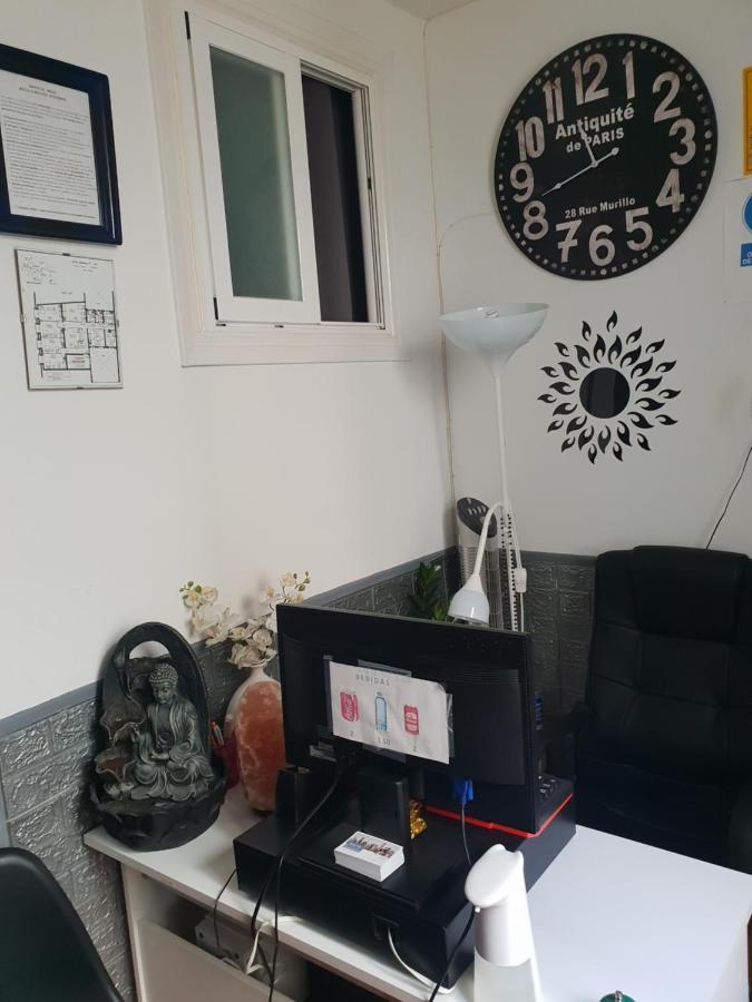 Hostal Diaz Madrid Extérieur photo