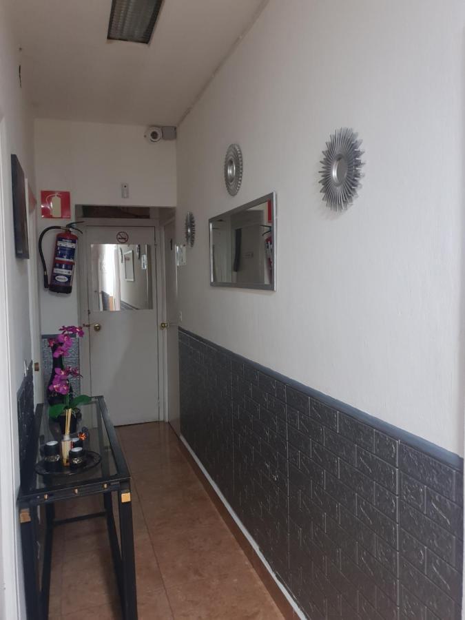 Hostal Diaz Madrid Extérieur photo