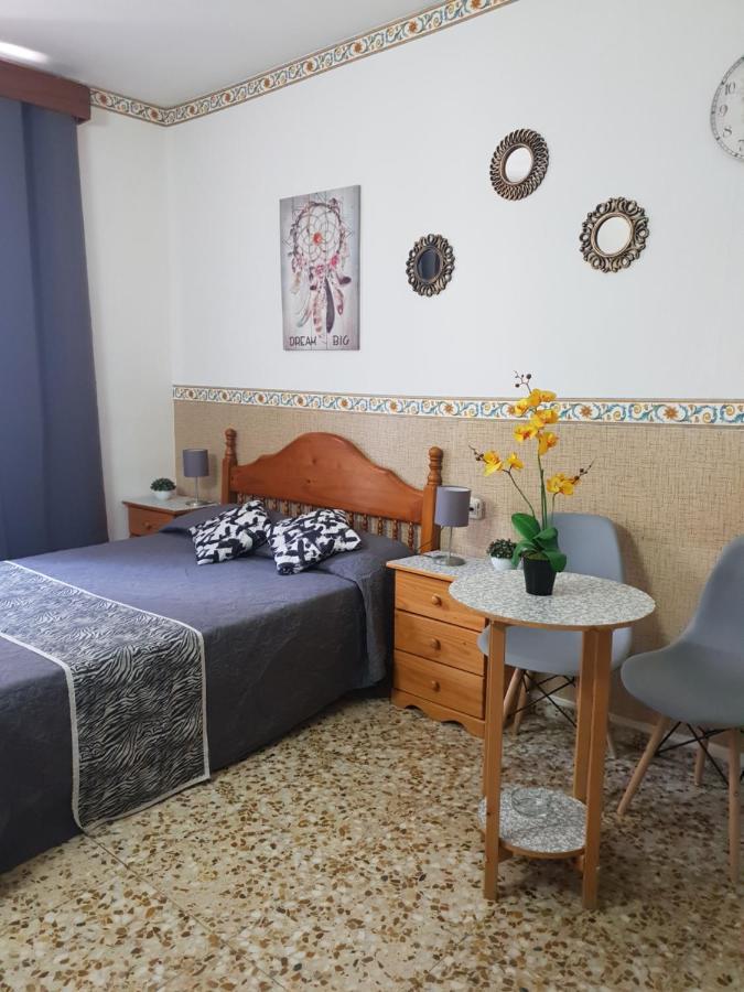Hostal Diaz Madrid Chambre photo