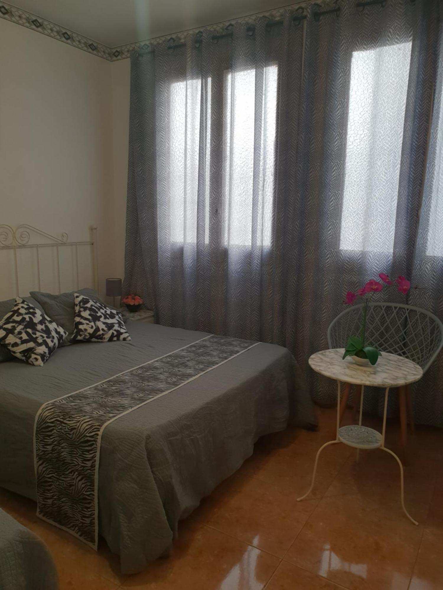 Hostal Diaz Madrid Chambre photo