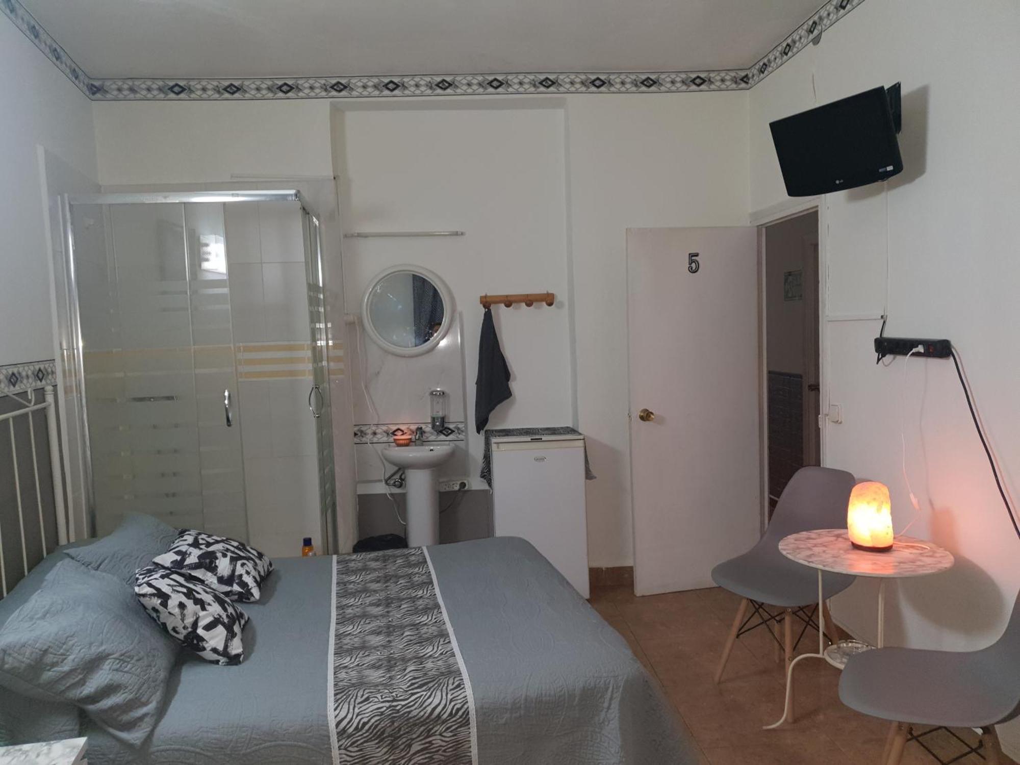 Hostal Diaz Madrid Chambre photo