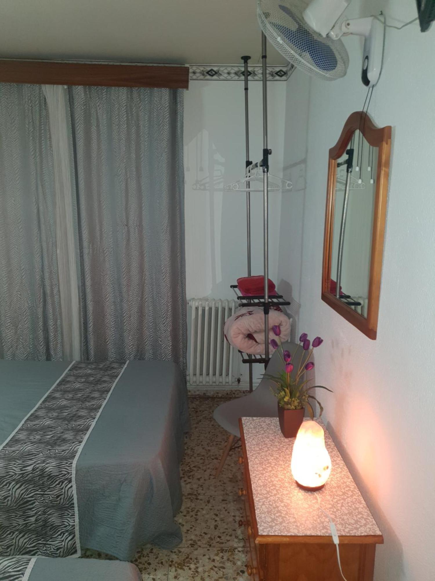 Hostal Diaz Madrid Chambre photo