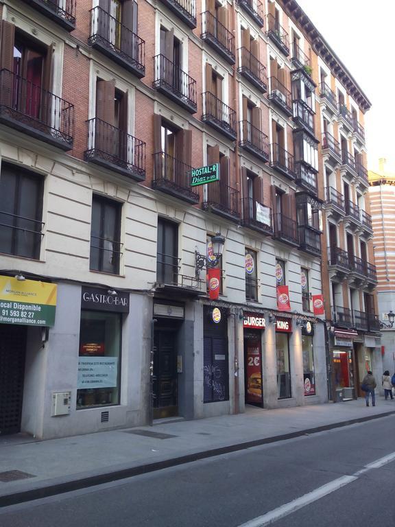 Hostal Diaz Madrid Extérieur photo